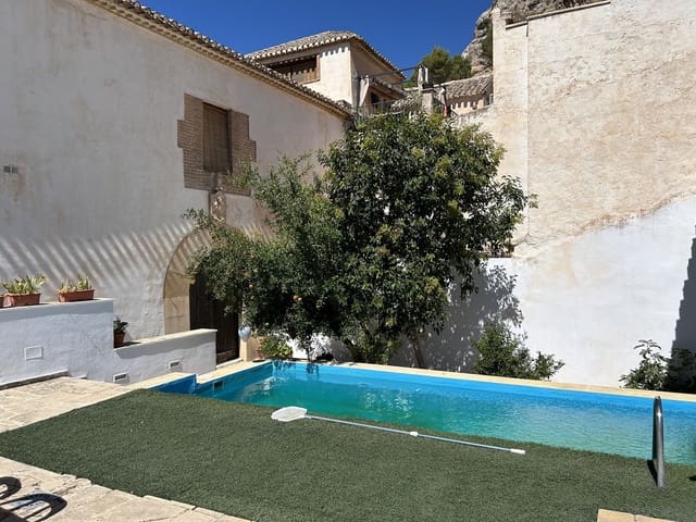 6 bedroom Guesthouse/B & B for sale in Moclín with pool garage - € 650,000 (Ref: 8527329)