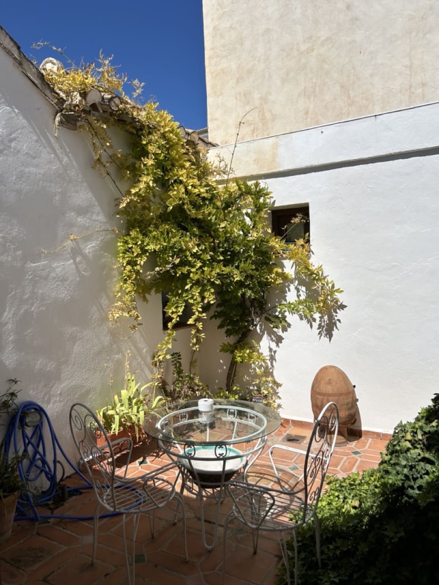 6 camera da letto Affittacamere/B & B in vendita in Moclin con piscina garage - 650.000 € (Rif: 8527329)