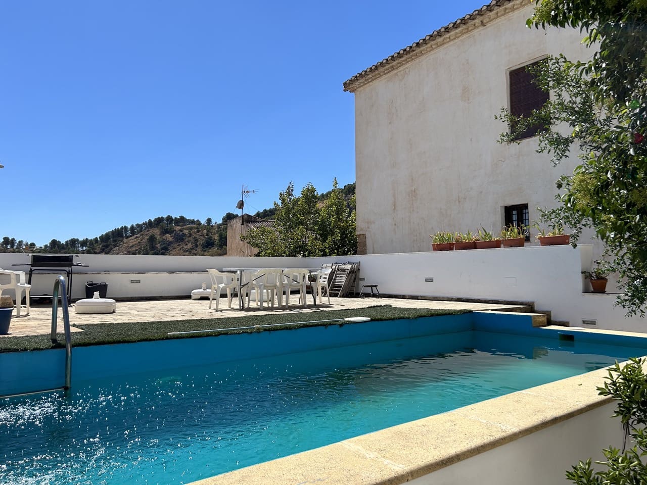 6 camera da letto Affittacamere/B & B in vendita in Moclin con piscina garage - 650.000 € (Rif: 8527329)