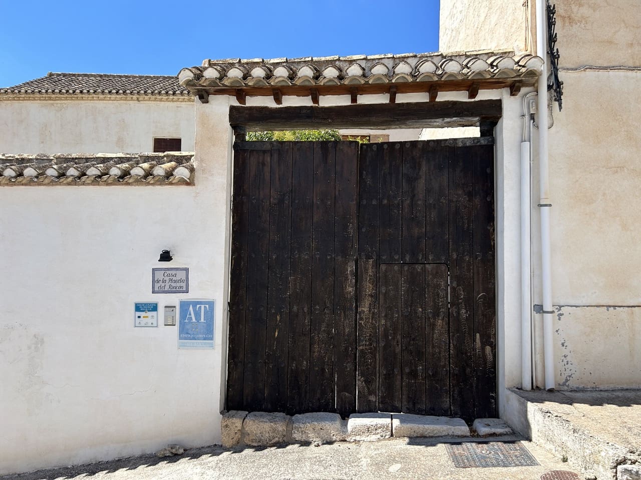 6 camera da letto Affittacamere/B & B in vendita in Moclin con piscina garage - 650.000 € (Rif: 8527329)