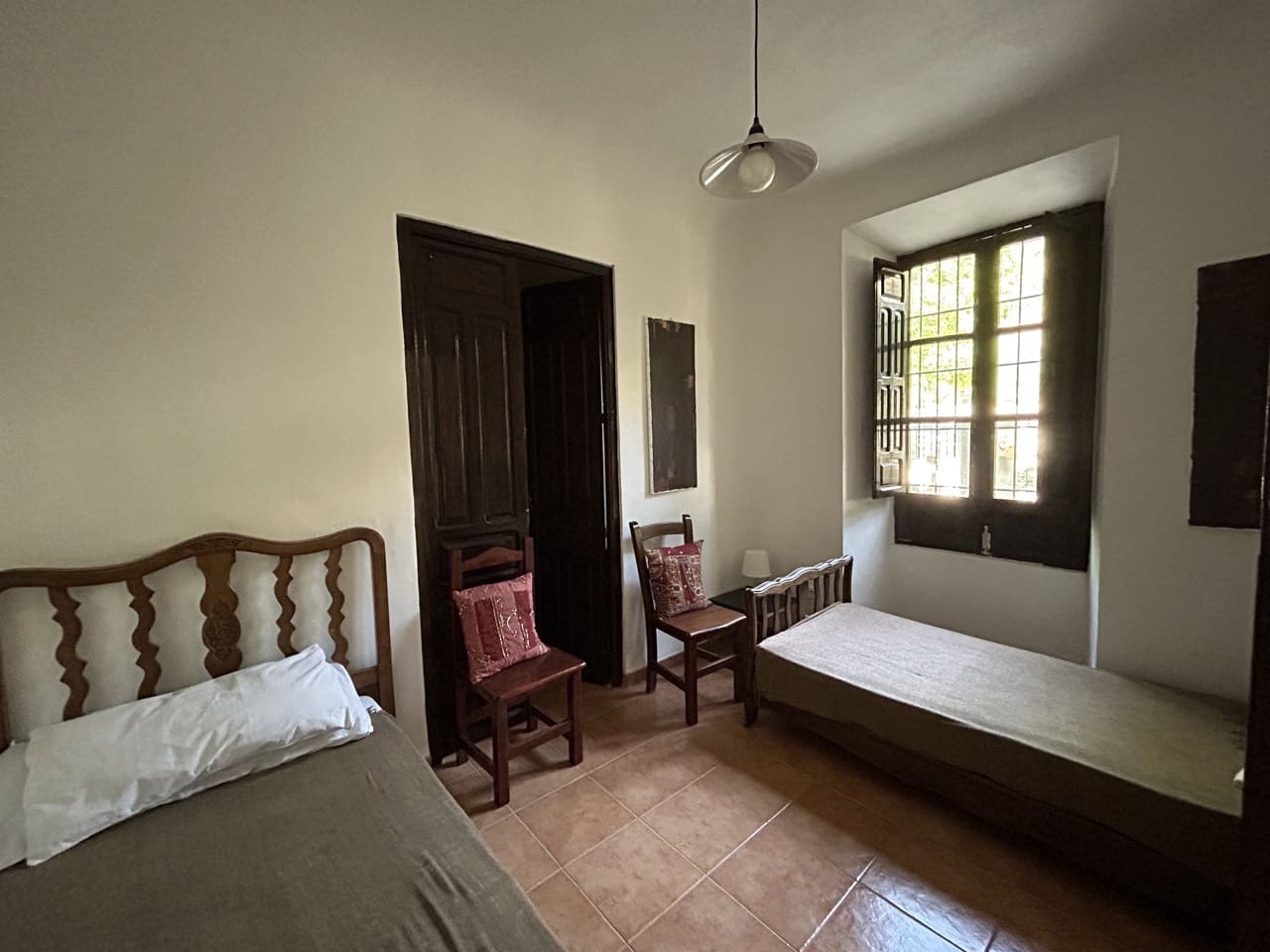 9 soveværelse Finca/Landehus til salg i Montefrio med swimmingpool garage - € 600.000 (Ref: 8537283)