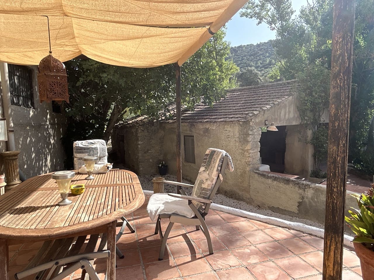 9 soveværelse Finca/Landehus til salg i Montefrio med swimmingpool garage - € 600.000 (Ref: 8537283)