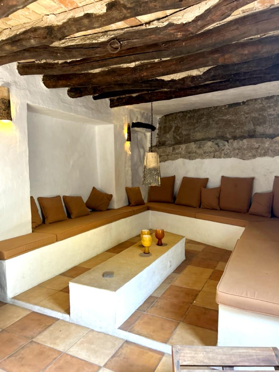 9 soveværelse Finca/Landehus til salg i Montefrio med swimmingpool garage - € 600.000 (Ref: 8537283)