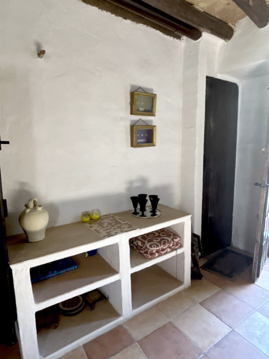 9 soveværelse Finca/Landehus til salg i Montefrio med swimmingpool garage - € 600.000 (Ref: 8537283)