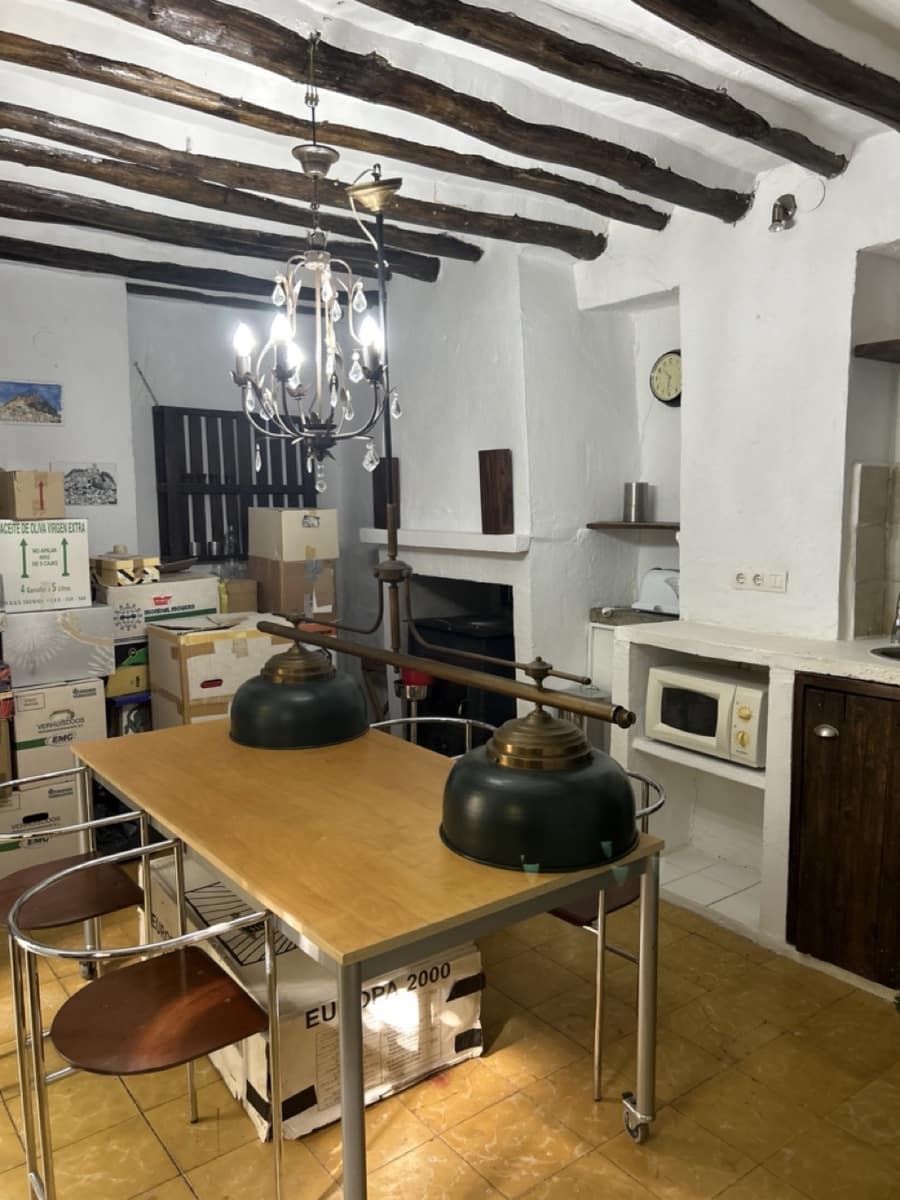 9 soveværelse Finca/Landehus til salg i Montefrio med swimmingpool garage - € 600.000 (Ref: 8537283)