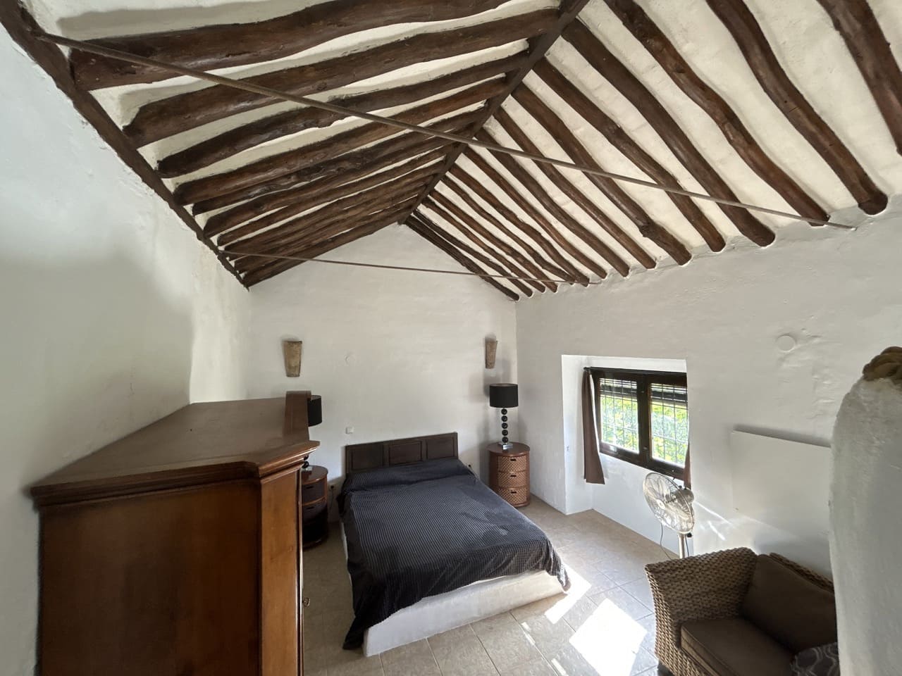 9 soveværelse Finca/Landehus til salg i Montefrio med swimmingpool garage - € 600.000 (Ref: 8537283)