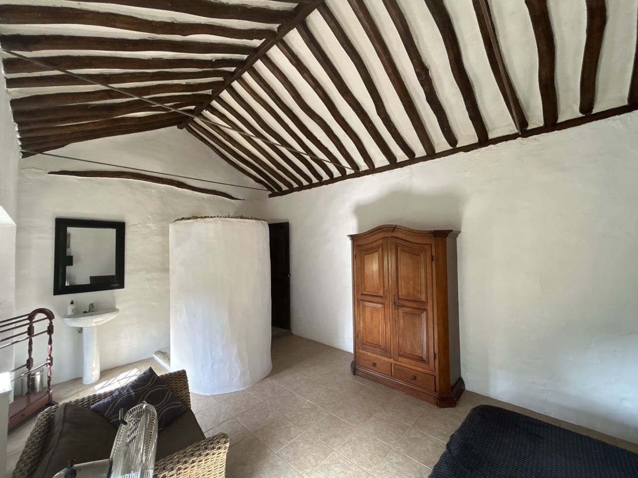 9 soveværelse Finca/Landehus til salg i Montefrio med swimmingpool garage - € 600.000 (Ref: 8537283)