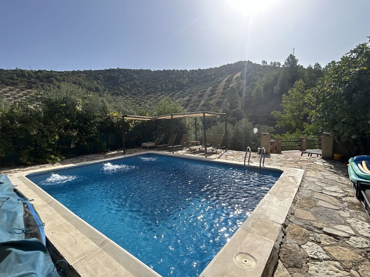 9 soveværelse Finca/Landehus til salg i Montefrio med swimmingpool garage - € 600.000 (Ref: 8537283)