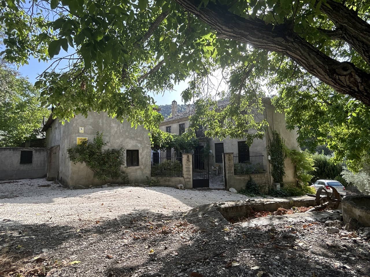 9 soveværelse Finca/Landehus til salg i Montefrio med swimmingpool garage - € 600.000 (Ref: 8537283)