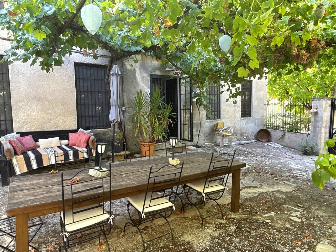 9 soveværelse Finca/Landehus til salg i Montefrio med swimmingpool garage - € 600.000 (Ref: 8537283)