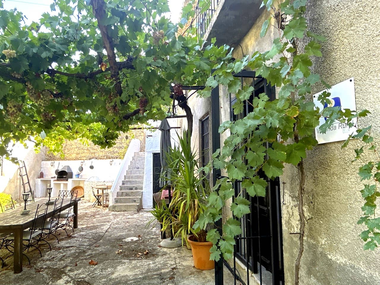 9 soveværelse Finca/Landehus til salg i Montefrio med swimmingpool garage - € 600.000 (Ref: 8537283)