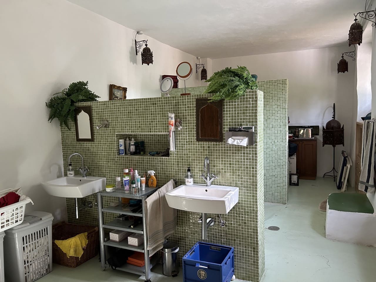 9 soveværelse Finca/Landehus til salg i Montefrio med swimmingpool garage - € 600.000 (Ref: 8537283)