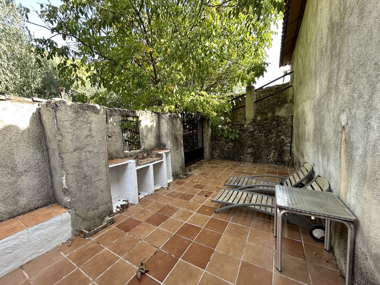 9 soveværelse Finca/Landehus til salg i Montefrio med swimmingpool garage - € 600.000 (Ref: 8537283)