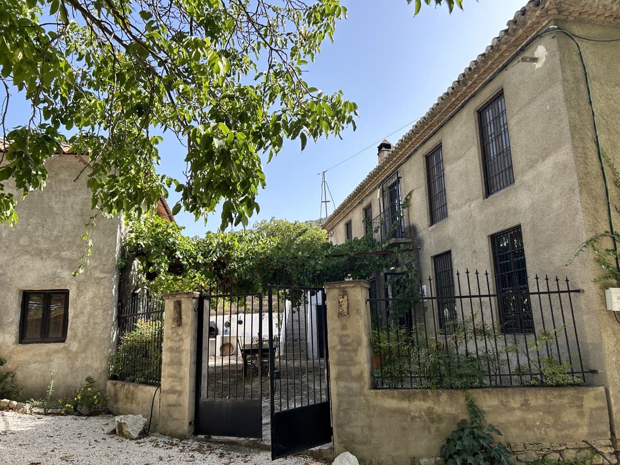 9 soveværelse Finca/Landehus til salg i Montefrio med swimmingpool garage - € 600.000 (Ref: 8537283)