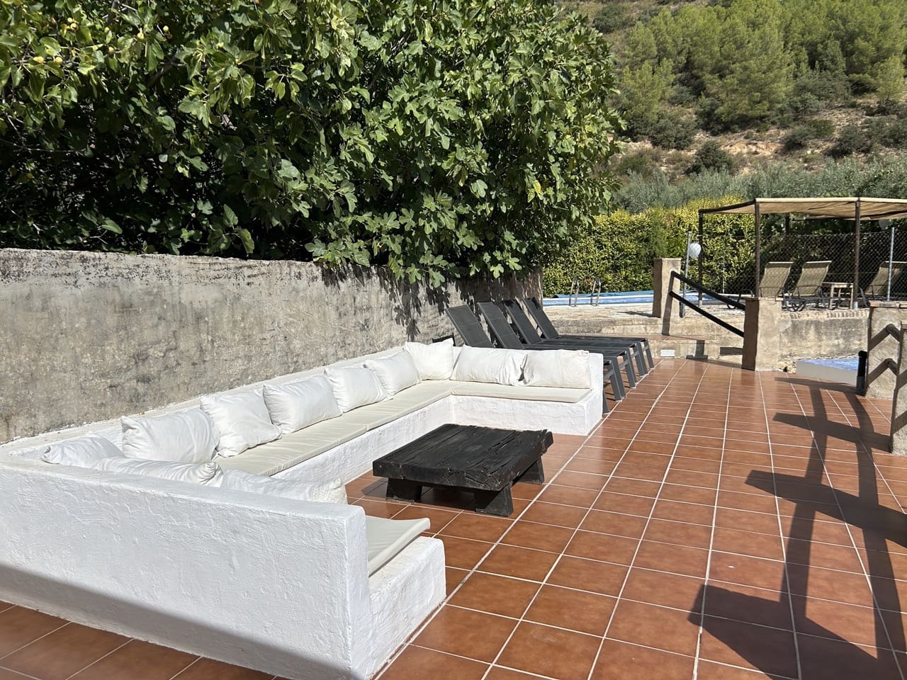 9 soveværelse Finca/Landehus til salg i Montefrio med swimmingpool garage - € 600.000 (Ref: 8537283)