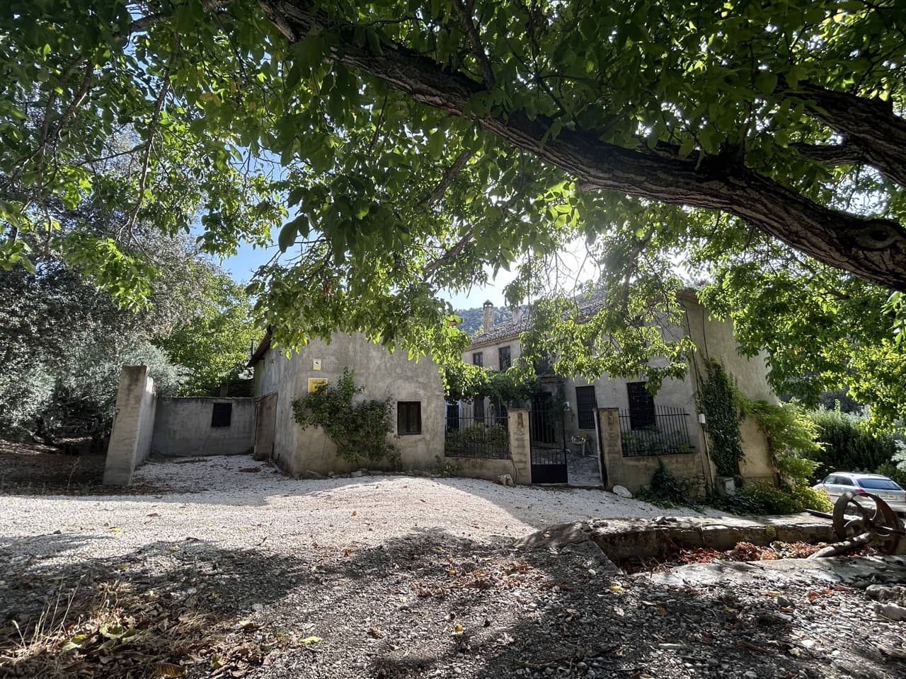 9 soveværelse Finca/Landehus til salg i Montefrio med swimmingpool garage - € 600.000 (Ref: 8537283)