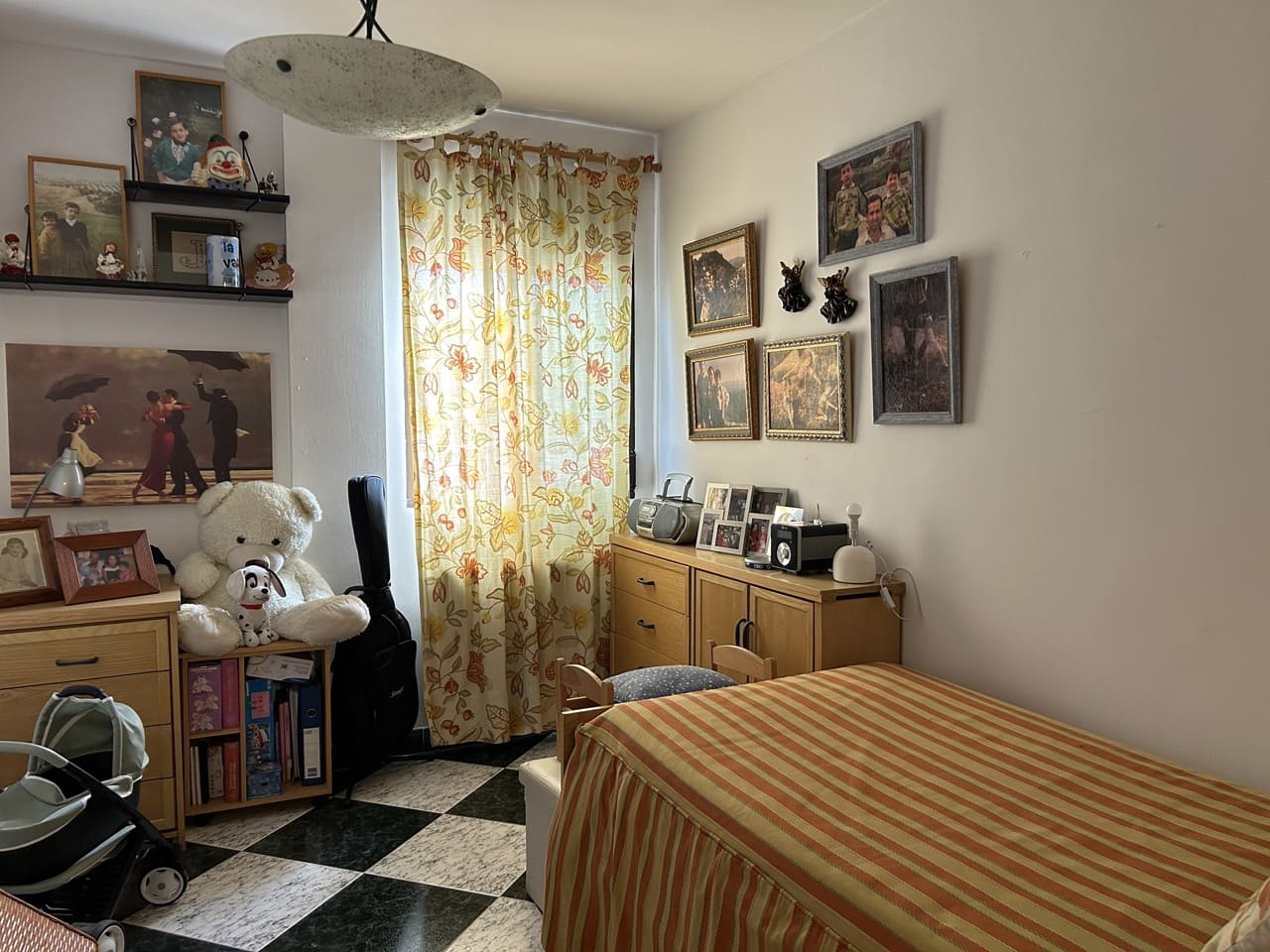 4 bedroom Townhouse for sale in Moclin with garage - € 240,000 (Ref: 8580701)