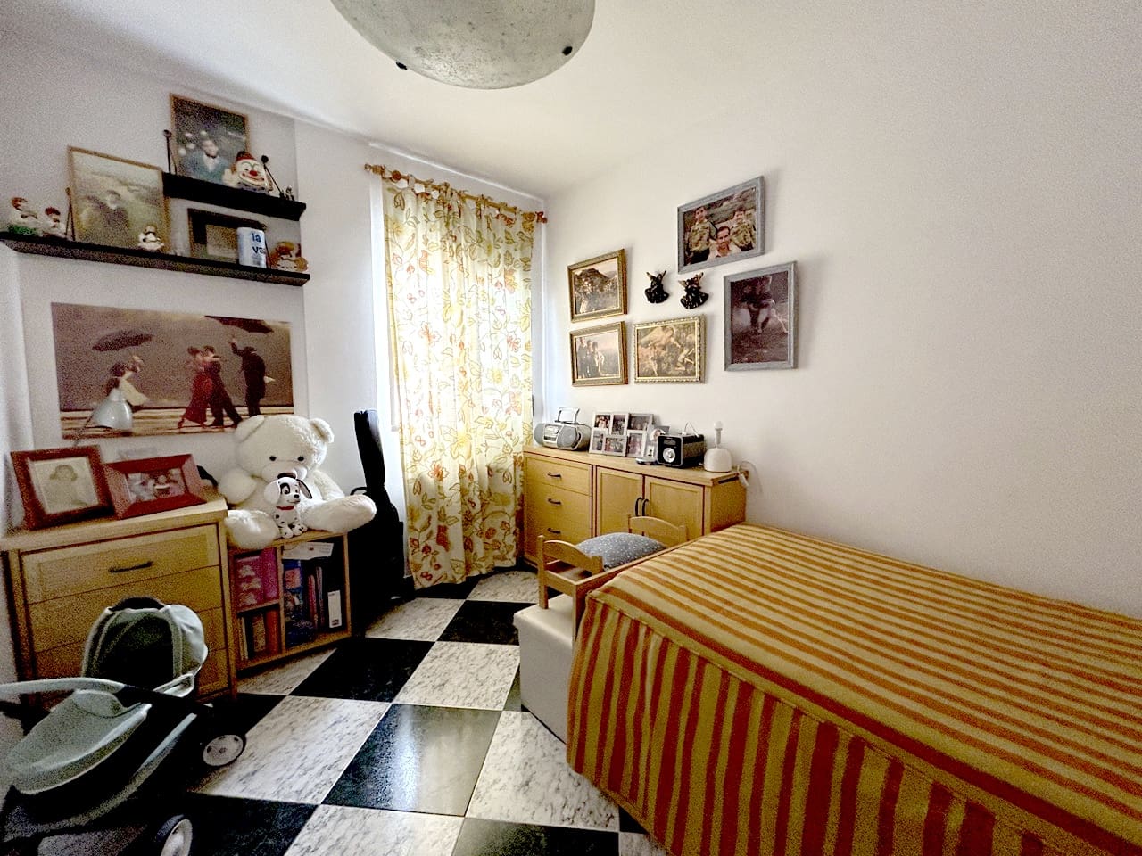 4 bedroom Townhouse for sale in Moclin with garage - € 240,000 (Ref: 8580701)