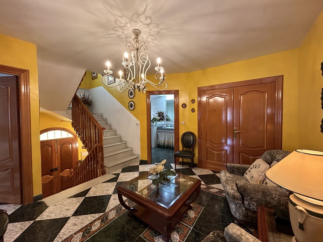 4 bedroom Townhouse for sale in Moclin with garage - € 240,000 (Ref: 8580701)