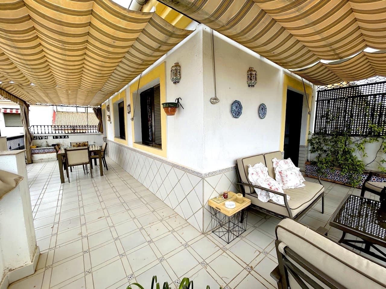 4 bedroom Townhouse for sale in Moclin with garage - € 240,000 (Ref: 8580701)