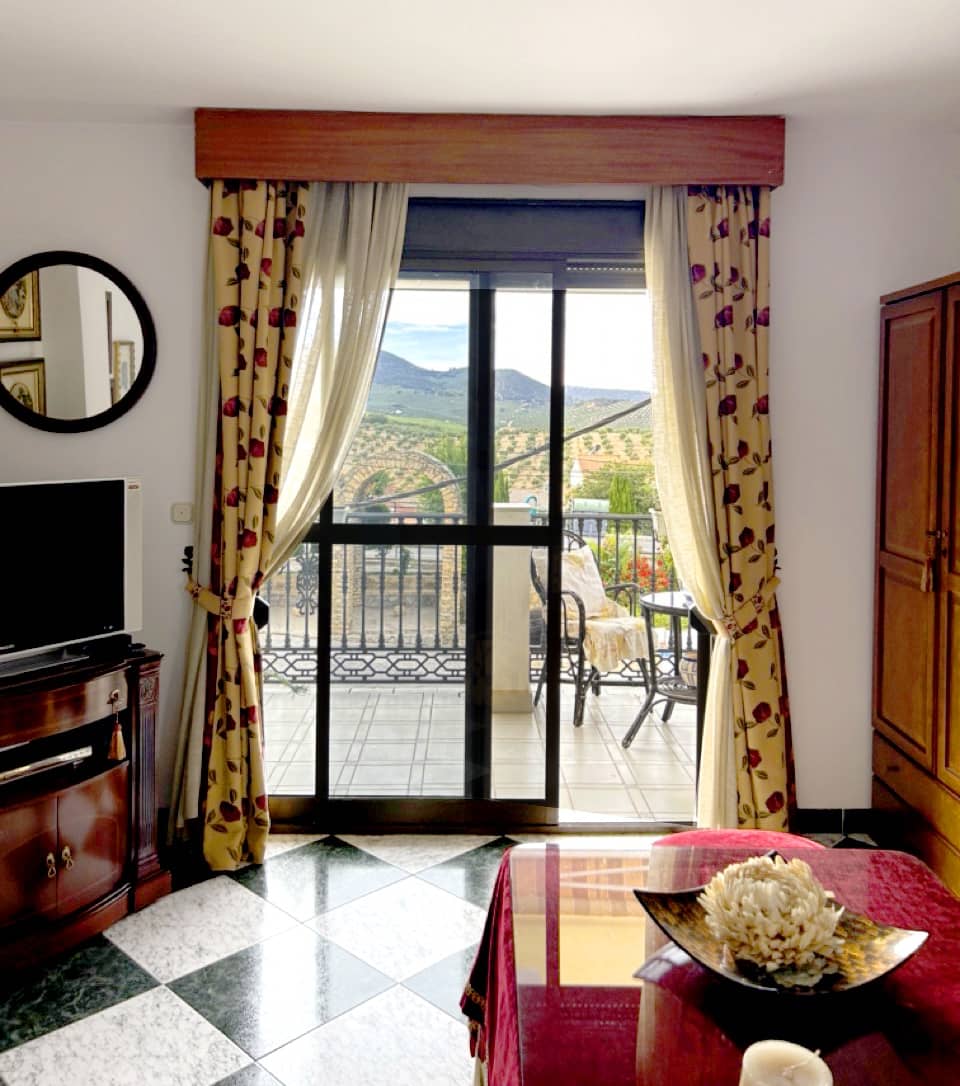 4 bedroom Townhouse for sale in Moclin with garage - € 240,000 (Ref: 8580701)