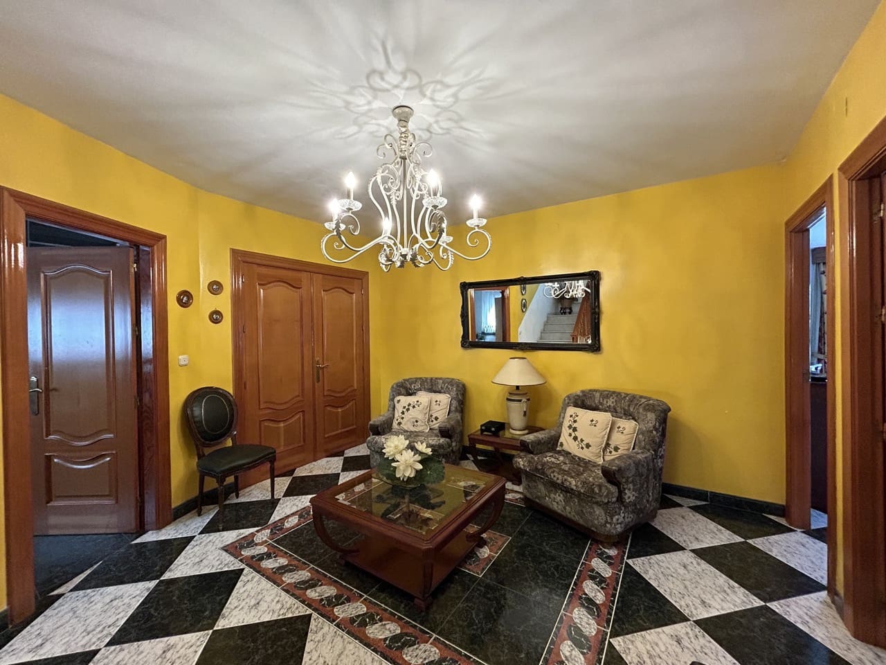 4 bedroom Townhouse for sale in Moclin with garage - € 240,000 (Ref: 8580701)