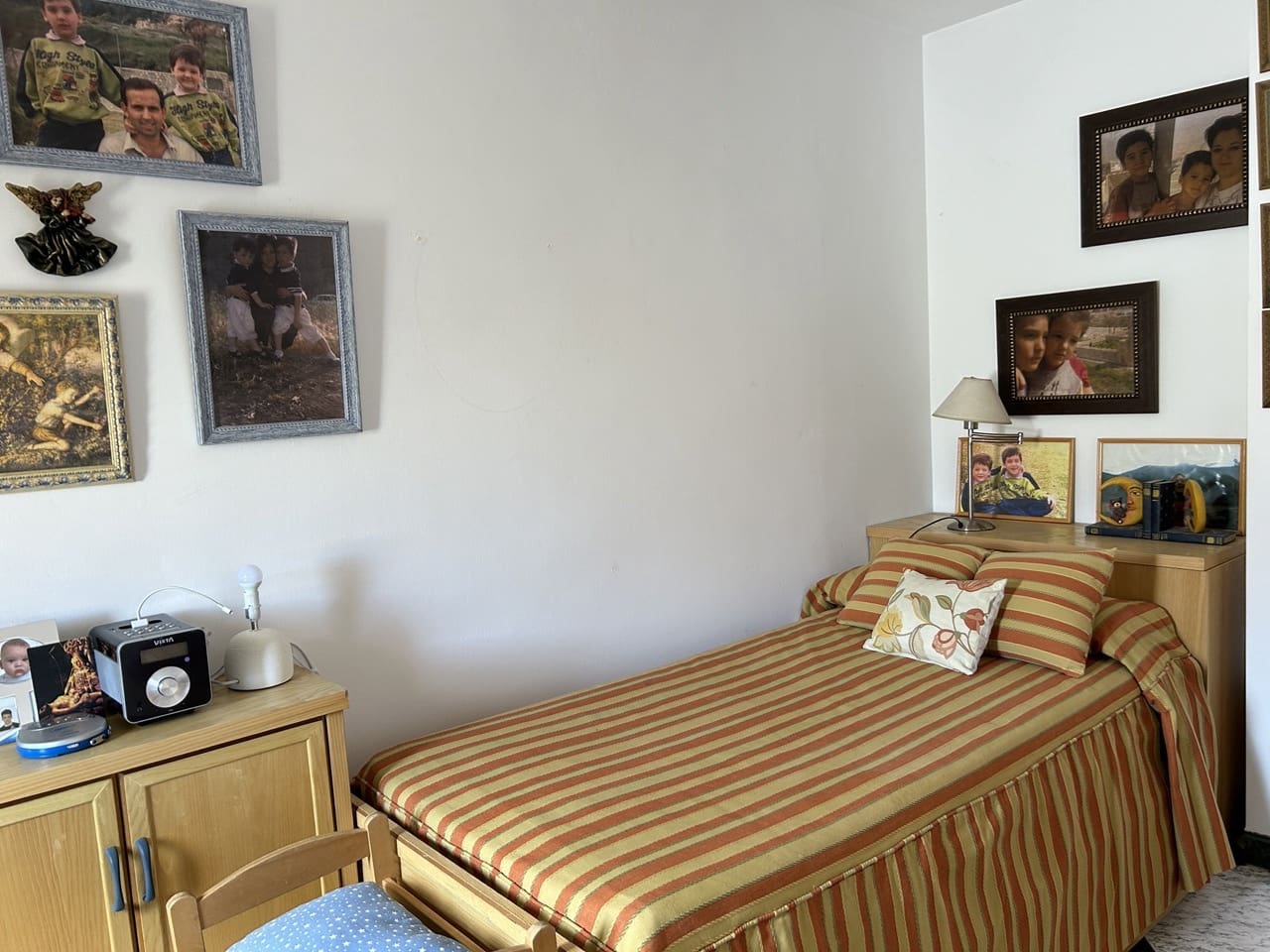 4 bedroom Townhouse for sale in Moclin with garage - € 240,000 (Ref: 8580701)