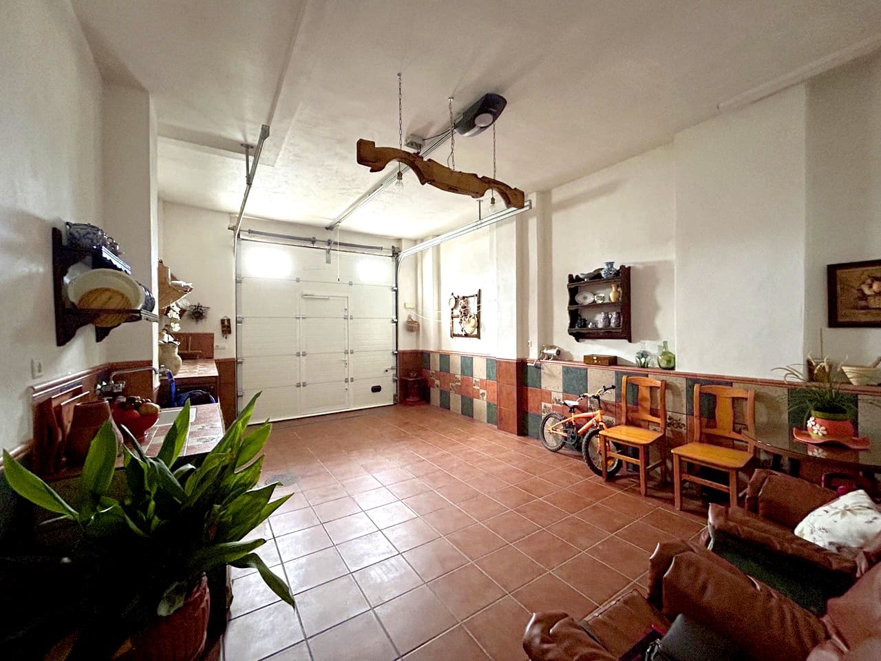 4 bedroom Townhouse for sale in Moclin with garage - € 240,000 (Ref: 8580701)