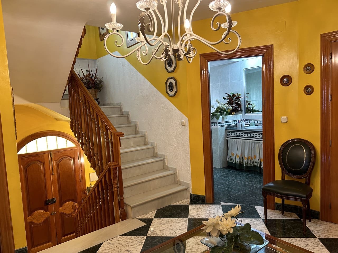 4 bedroom Townhouse for sale in Moclin with garage - € 240,000 (Ref: 8580701)