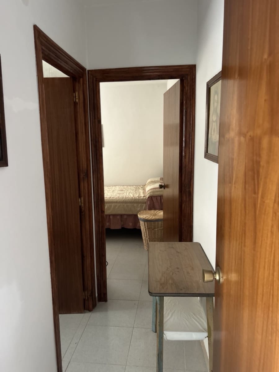 4 soveværelse Byhus til salg i Moclin med garage - € 95.000 (Ref: 8604973)