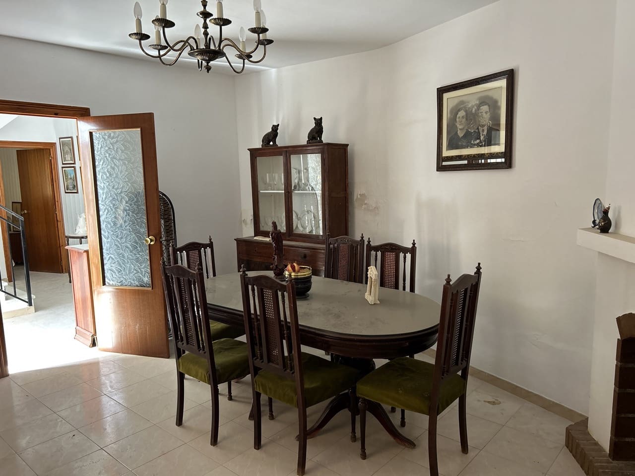 4 soveværelse Byhus til salg i Moclin med garage - € 95.000 (Ref: 8604973)