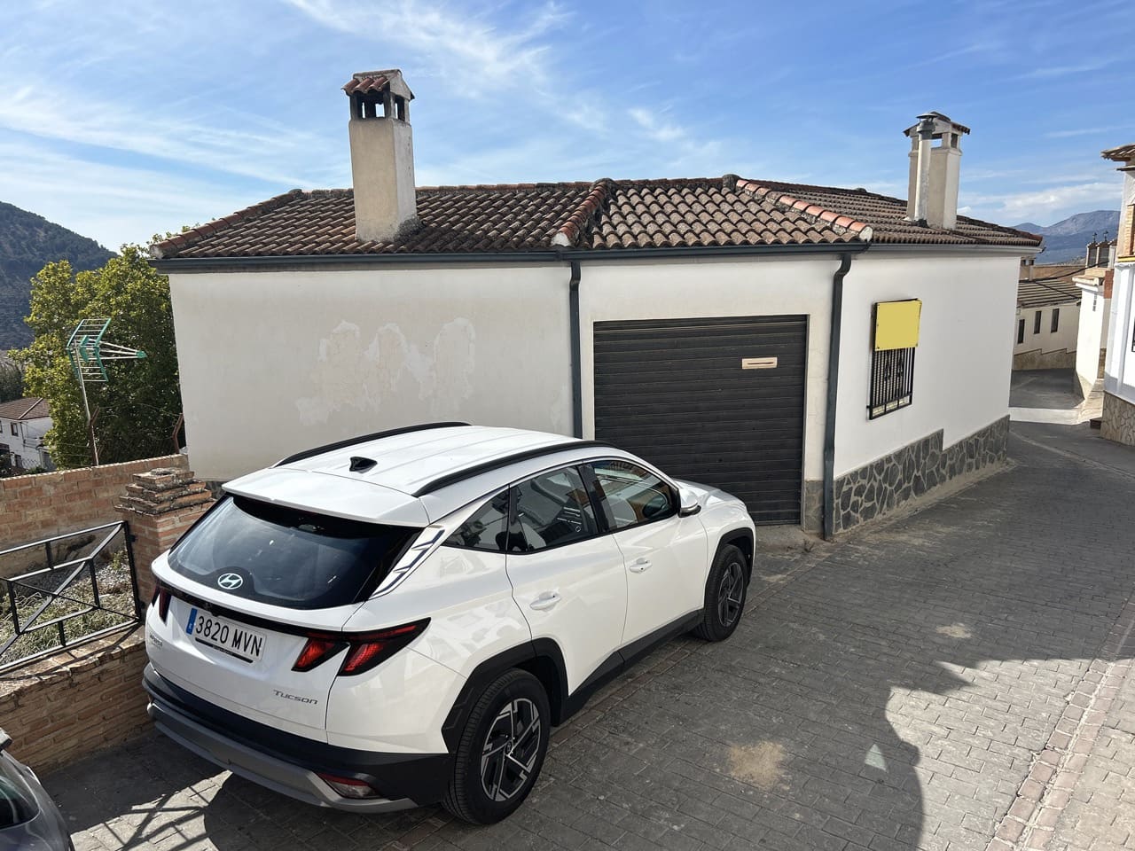 4 soveværelse Byhus til salg i Moclin med garage - € 95.000 (Ref: 8604973)