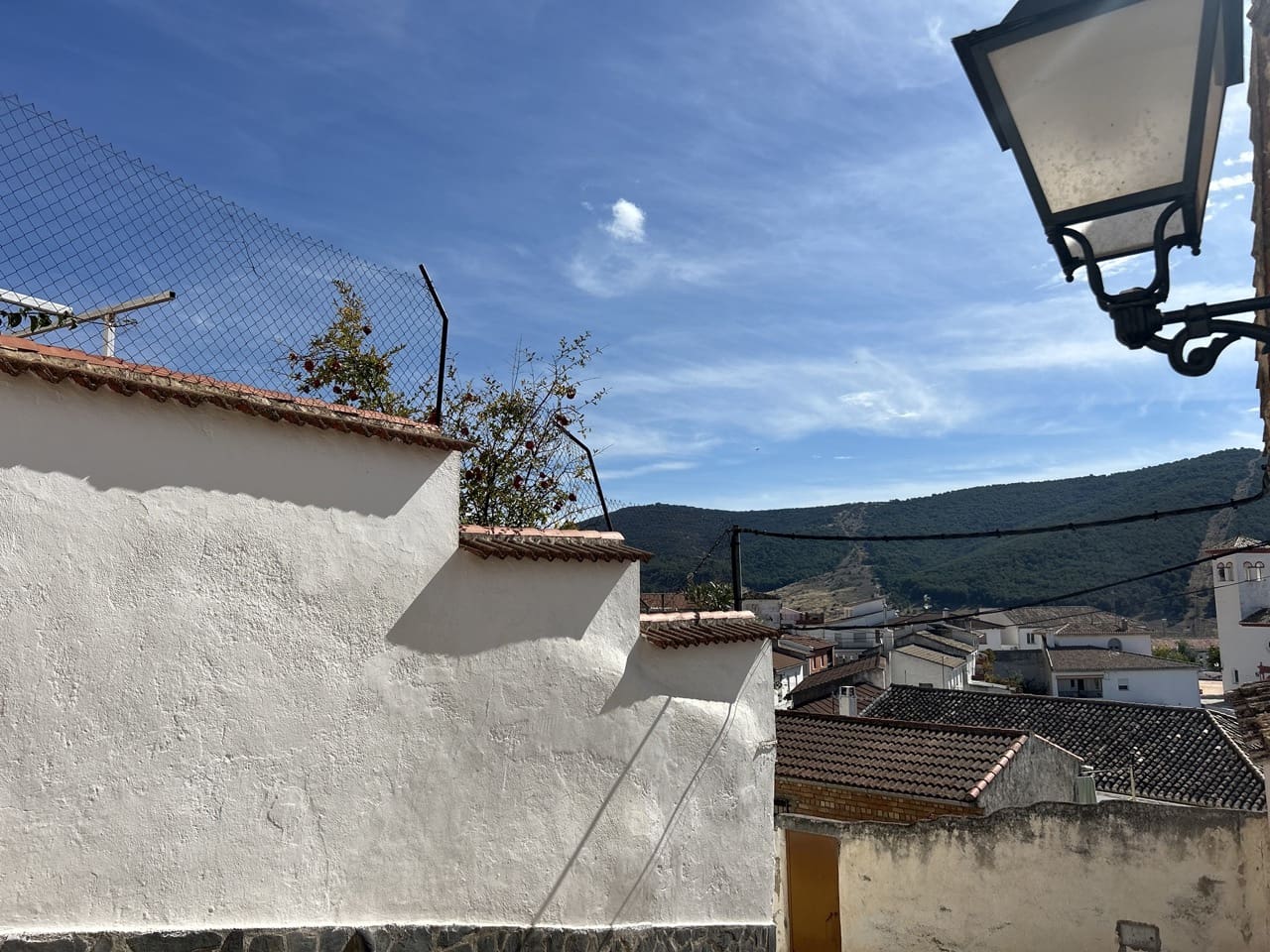 4 soveværelse Byhus til salg i Moclin med garage - € 95.000 (Ref: 8604973)