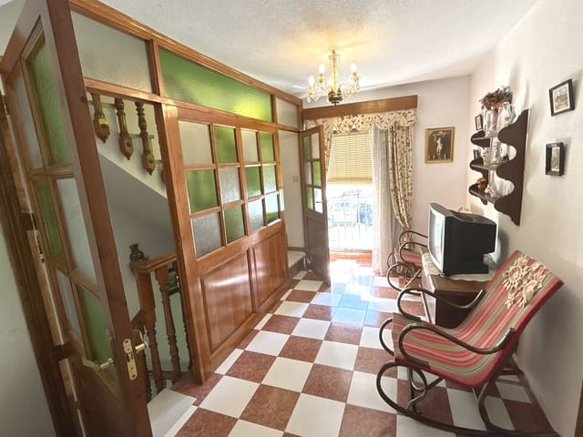 3 soveværelse Byhus til salg i Illora - € 79.000 (Ref: 8627750)