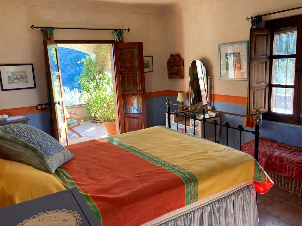 5 soveværelse Finca/Landehus til salg i El Pinar med swimmingpool garage - € 850.000 (Ref: 8660861)