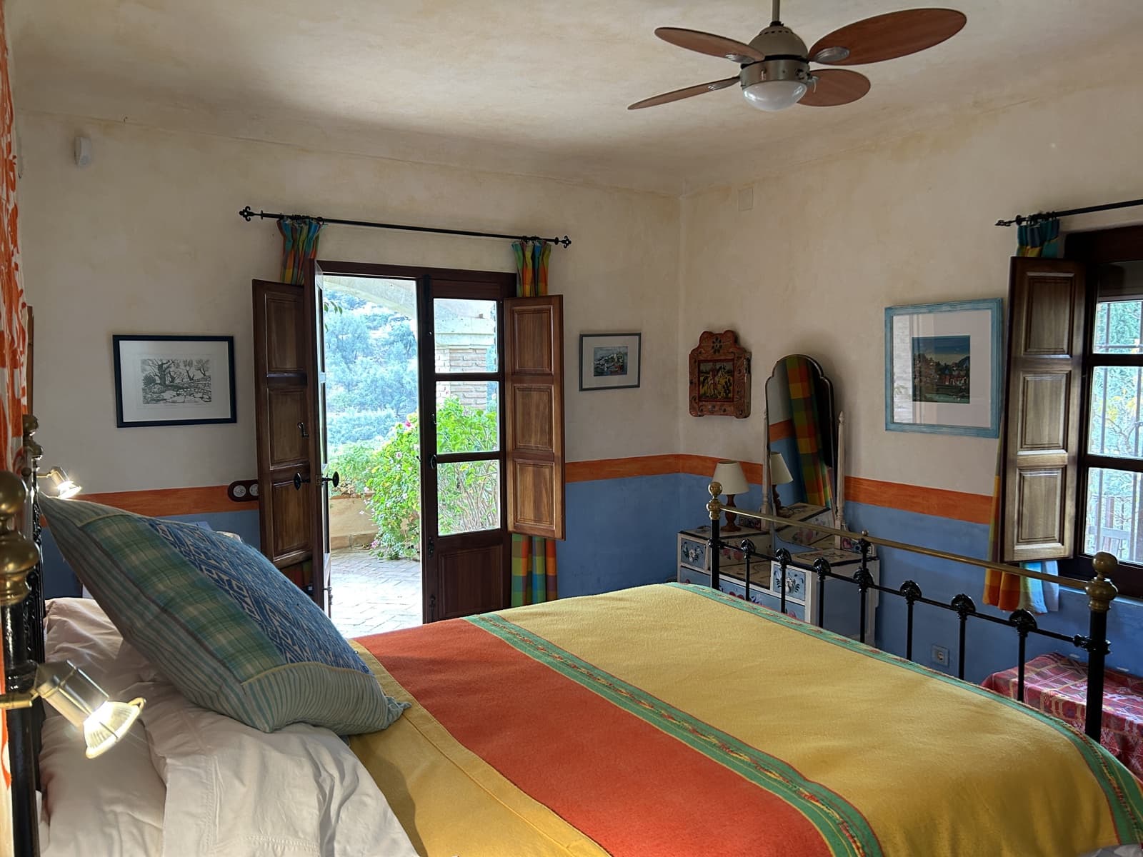 5 soveværelse Finca/Landehus til salg i El Pinar med swimmingpool garage - € 850.000 (Ref: 8660861)