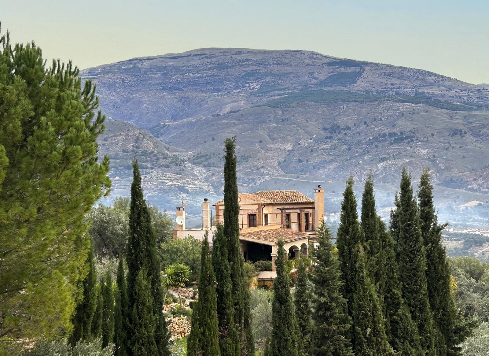 5 soveværelse Finca/Landehus til salg i El Pinar med swimmingpool garage - € 850.000 (Ref: 8660861)