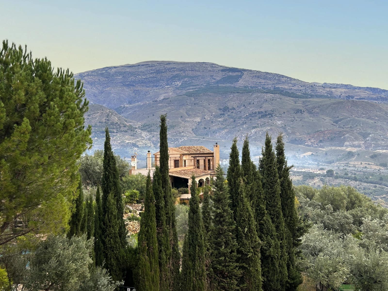 5 soveværelse Finca/Landehus til salg i El Pinar med swimmingpool garage - € 850.000 (Ref: 8660861)