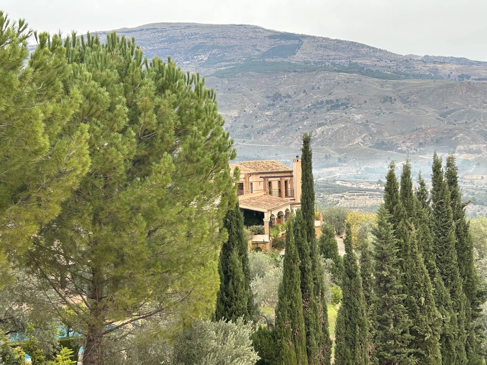 5 soveværelse Finca/Landehus til salg i El Pinar med swimmingpool garage - € 850.000 (Ref: 8660861)