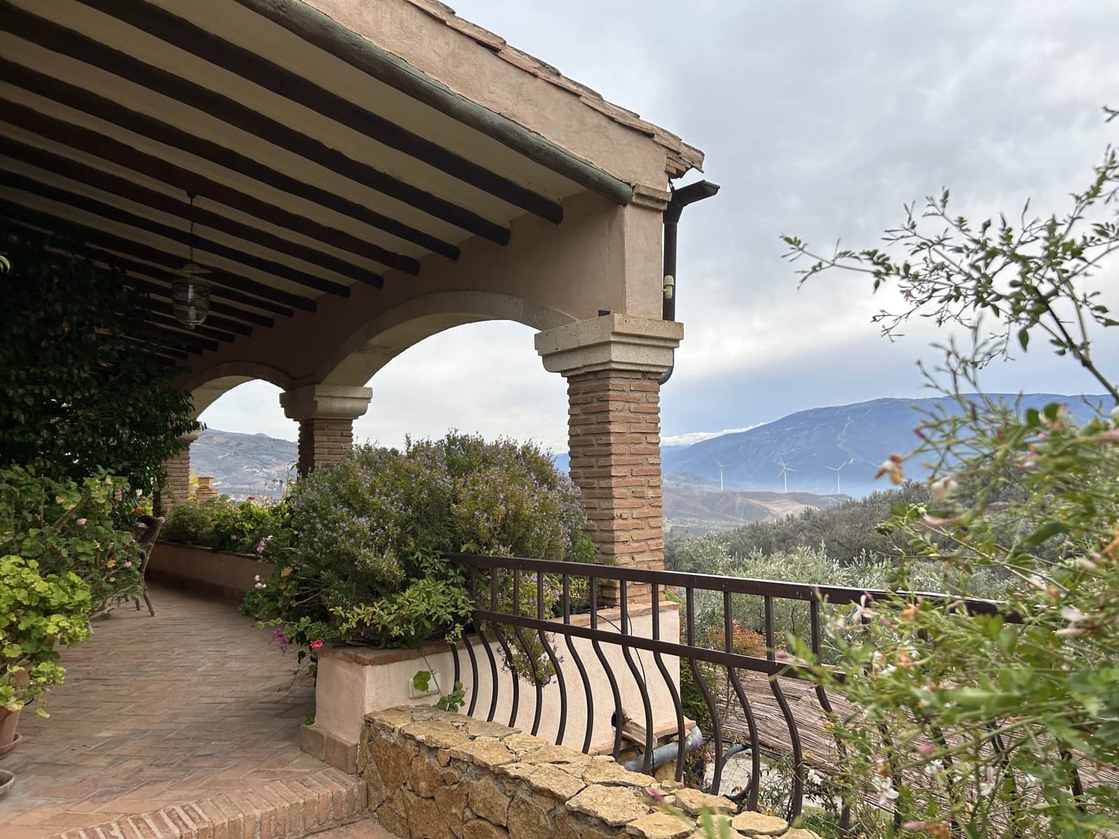 5 soveværelse Finca/Landehus til salg i El Pinar med swimmingpool garage - € 850.000 (Ref: 8660861)