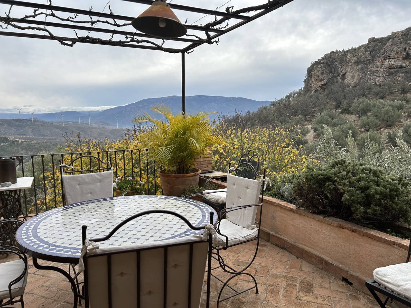 5 soveværelse Finca/Landehus til salg i El Pinar med swimmingpool garage - € 850.000 (Ref: 8660861)