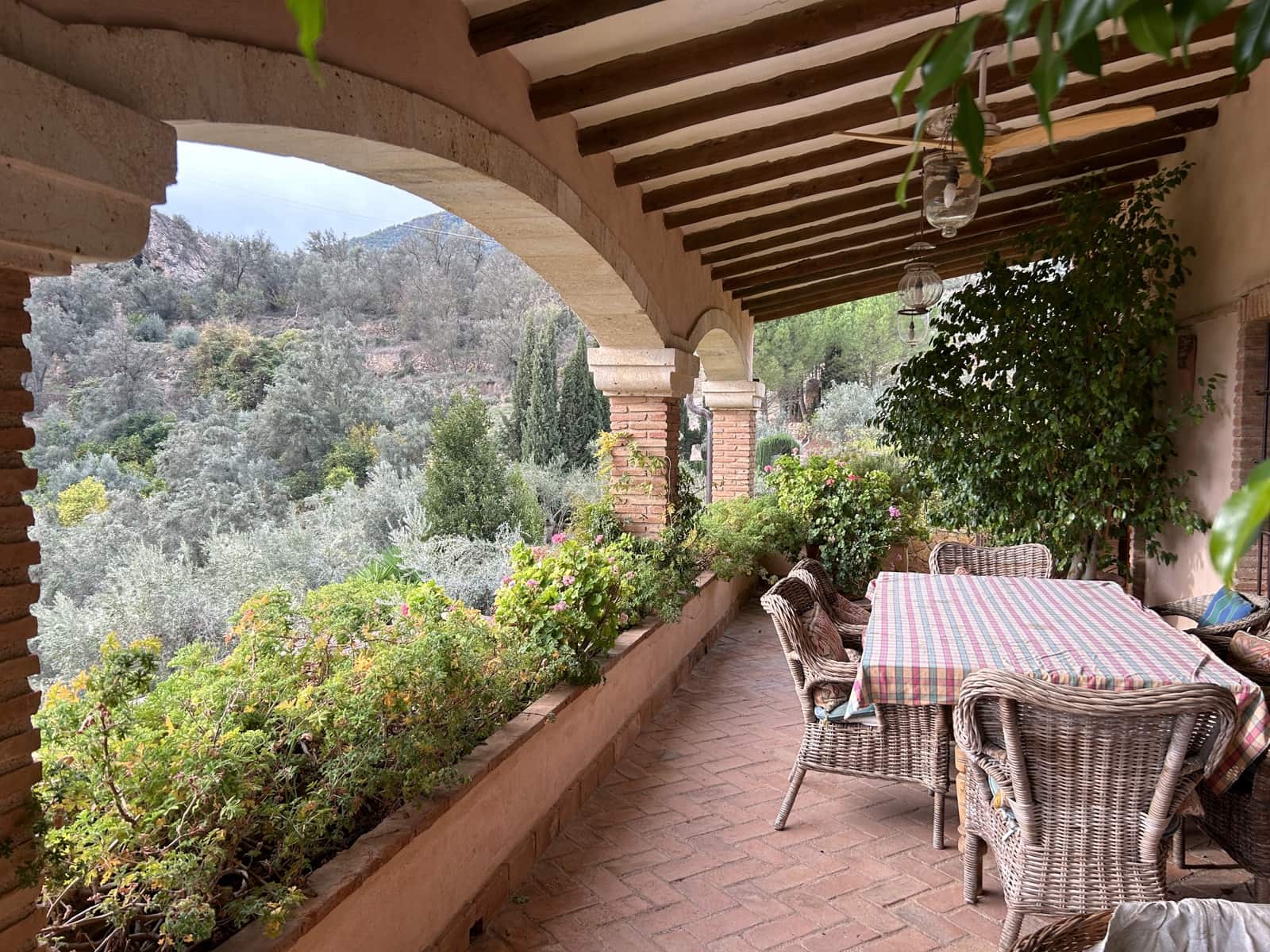 5 soveværelse Finca/Landehus til salg i El Pinar med swimmingpool garage - € 850.000 (Ref: 8660861)