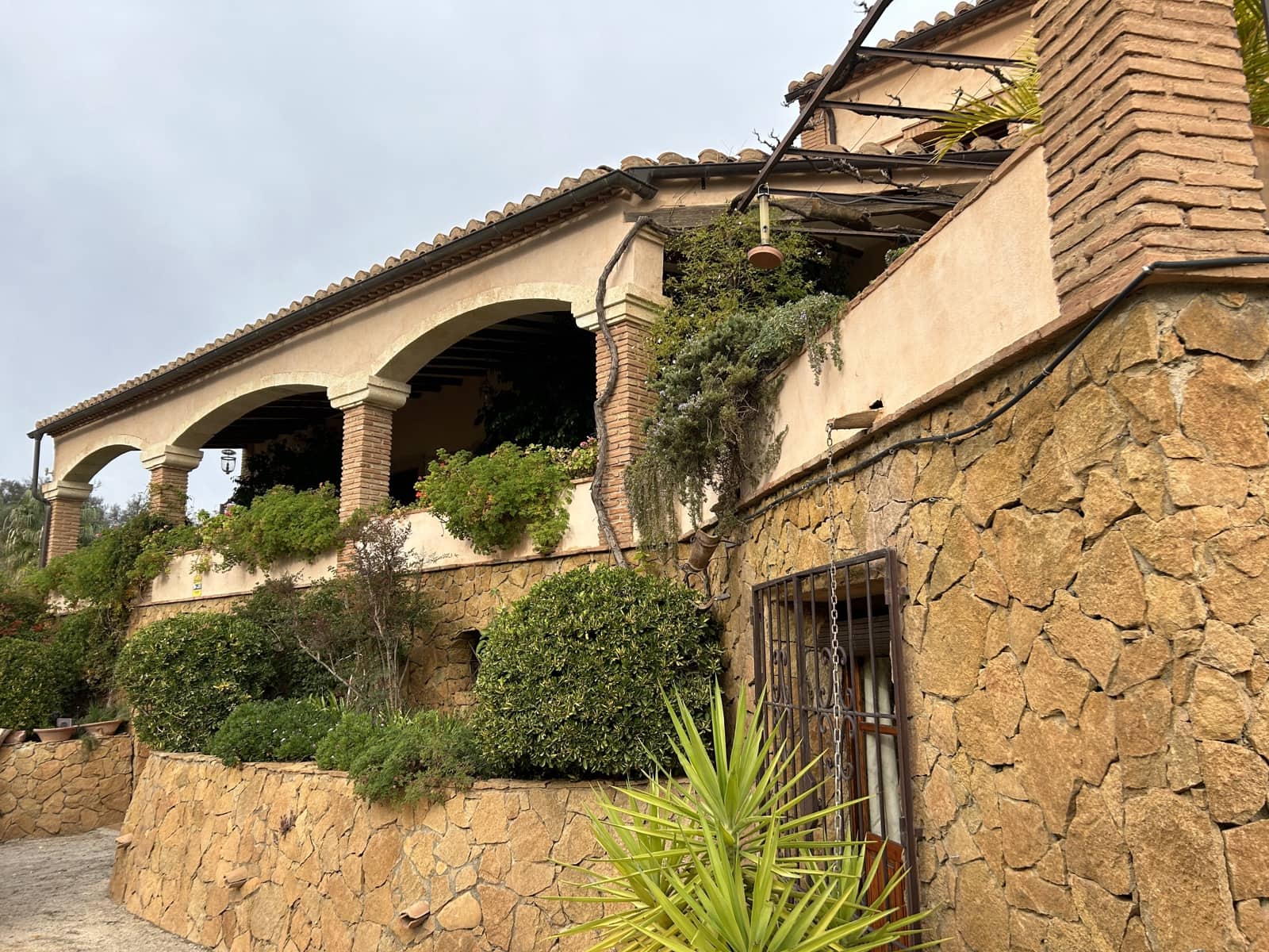 5 soveværelse Finca/Landehus til salg i El Pinar med swimmingpool garage - € 850.000 (Ref: 8660861)