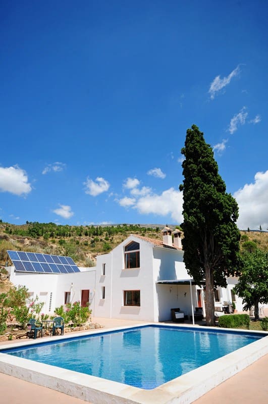 11 soveværelse Finca/Landehus til salg i Lecrin med swimmingpool garage - € 810.000 (Ref: 8685206)