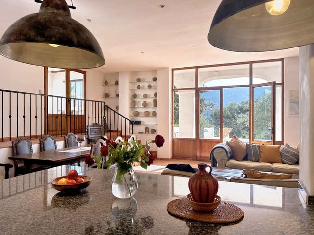 14 slaapkamer Finca/Landhuis te koop in Alcaudete met zwembad garage - € 1.250.000 (Ref: 8738362)