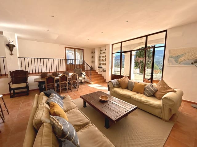 14 slaapkamer Finca/Landhuis te koop in Alcaudete met zwembad garage - € 1.250.000 (Ref: 8738362)