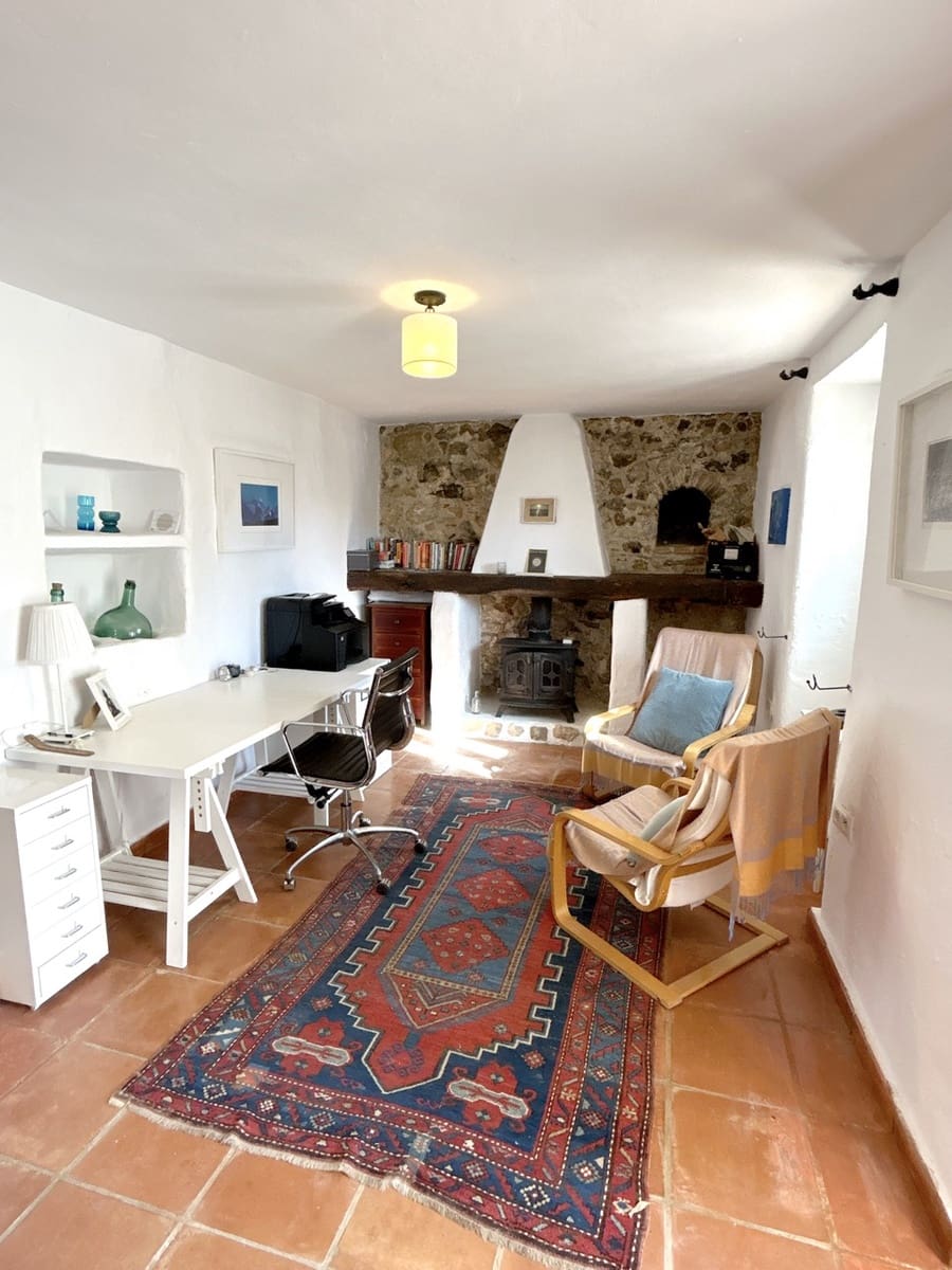 14 soveværelse Finca/Landehus til salg i Alcaudete med swimmingpool garage - € 1.250.000 (Ref: 8738362)