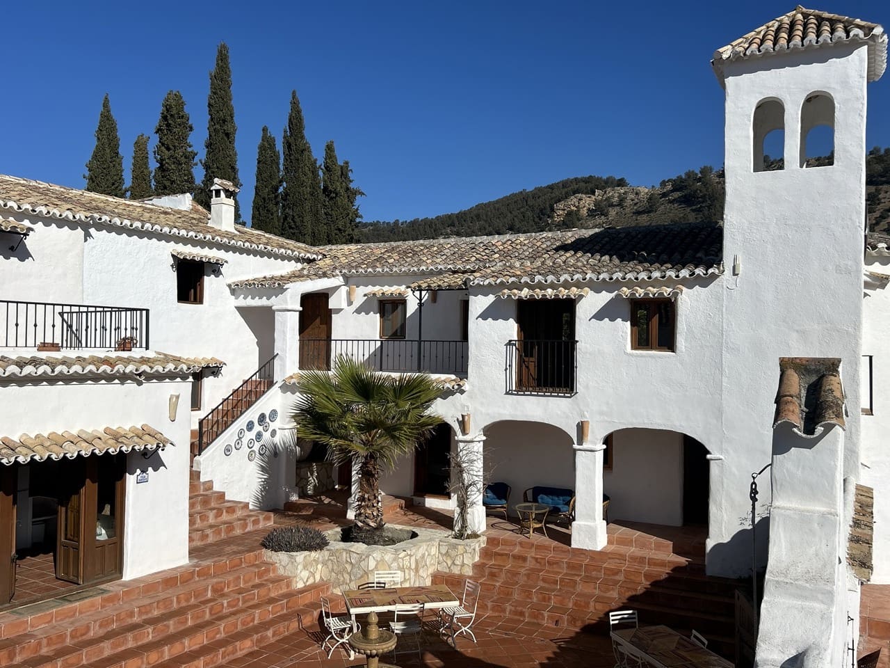 14 soveværelse Finca/Landehus til salg i Alcaudete med swimmingpool garage - € 1.250.000 (Ref: 8738362)