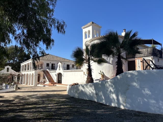 14 slaapkamer Finca/Landhuis te koop in Alcaudete met zwembad garage - € 1.250.000 (Ref: 8738362)