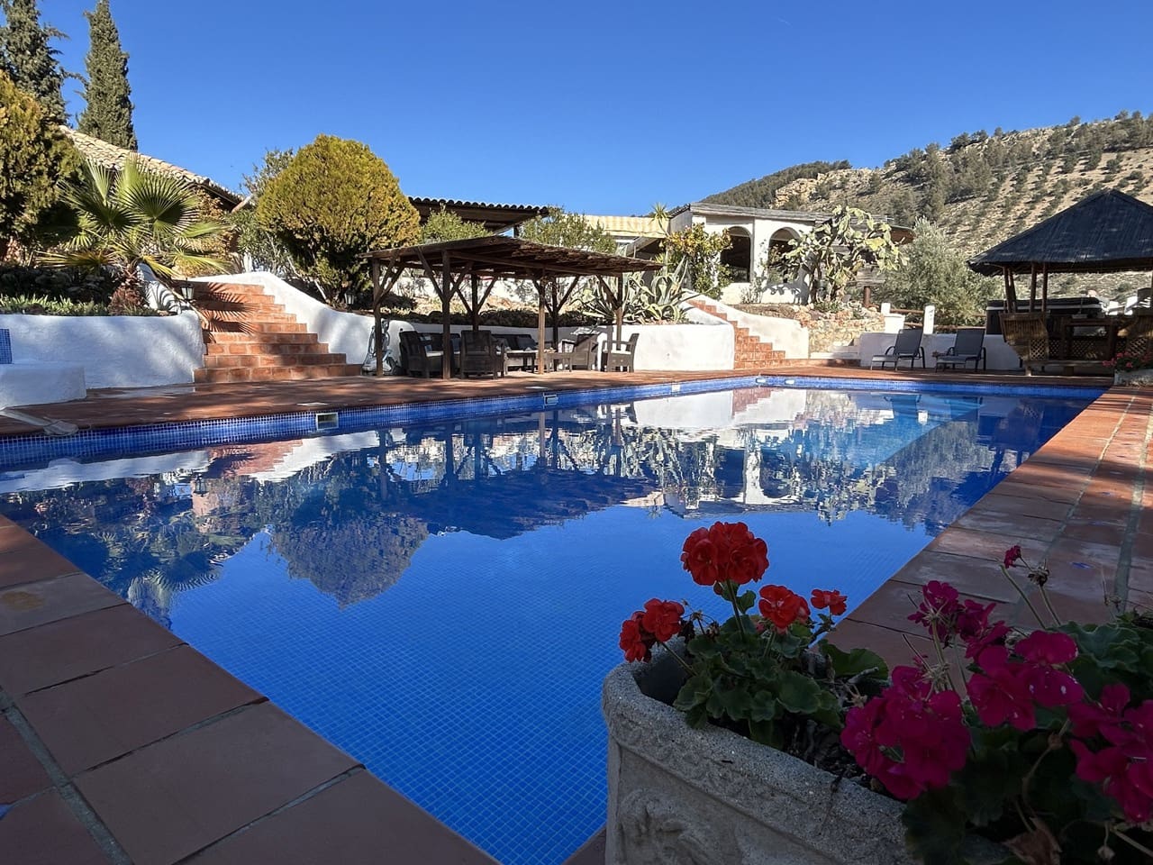 14 soveværelse Finca/Landehus til salg i Alcaudete med swimmingpool garage - € 1.250.000 (Ref: 8738362)